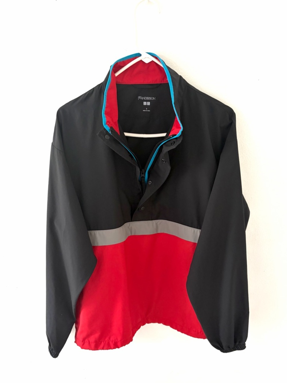 UNIQLO x JW Anderson Pocketable Pullover Blouson Lightweight Jacket, Size: Small